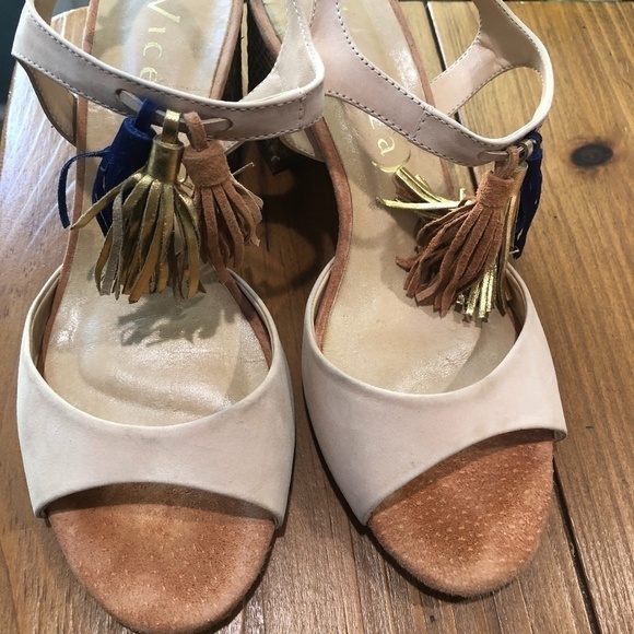 Anthropologie Vicenza Stack Heel Tassel Sandal, Size 7 - Picture 5 of 16